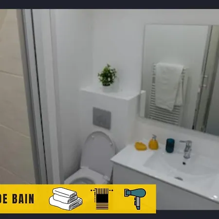 Charmant F2 Centre Ville De Pour 4 Personnes *