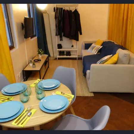 Apartment Charmant F2 Centre Ville De Pour 4 Personnes